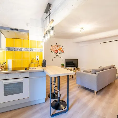 La Belle Vie - Beautiful 2 Bedroom Close To Parking * Narbonne